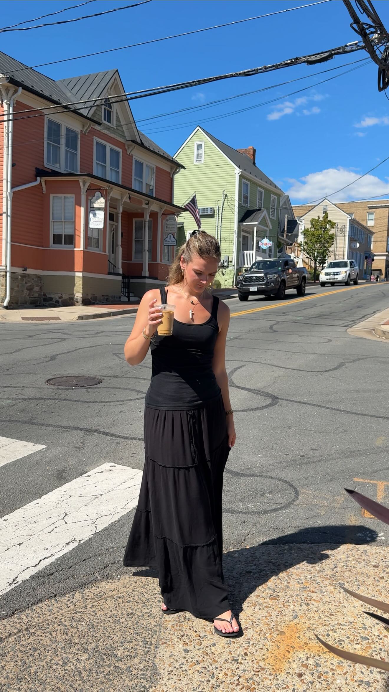 Instagram post by @goodeatsgoodlifts for nutpods. Caption reads: [...] say “this is too sweet” i fear 😀😌 @nutpods....