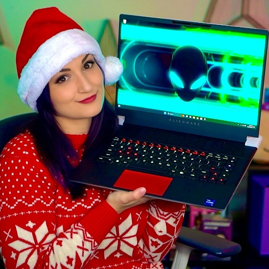 Instagram post by an influencer for Alienware. Caption reads: [...] Be sure to check out #Alienware this holiday....