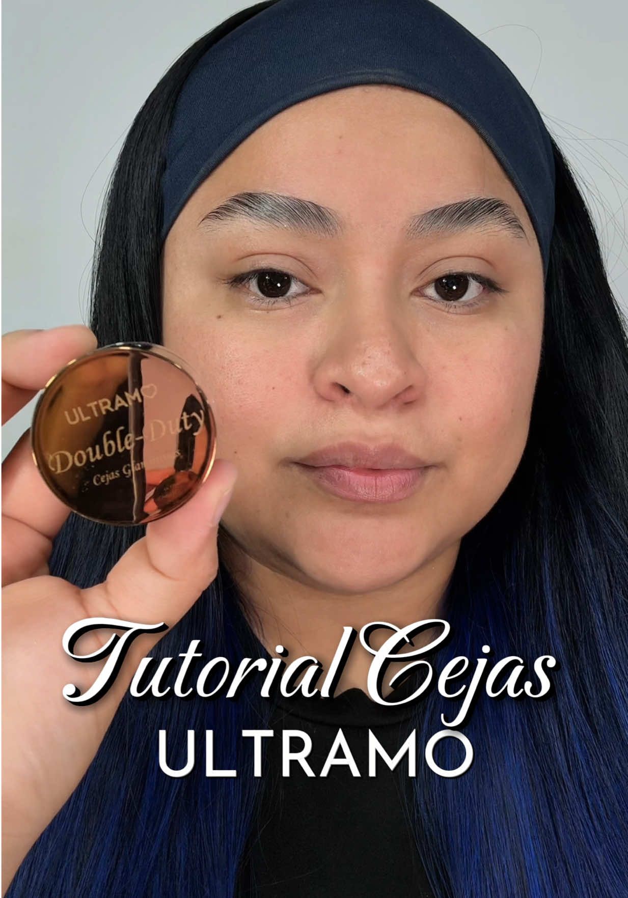 TikTok post by @jessmarquez_ for Ultramo. Caption reads: [...] usando este polvo y gel para cejas de....