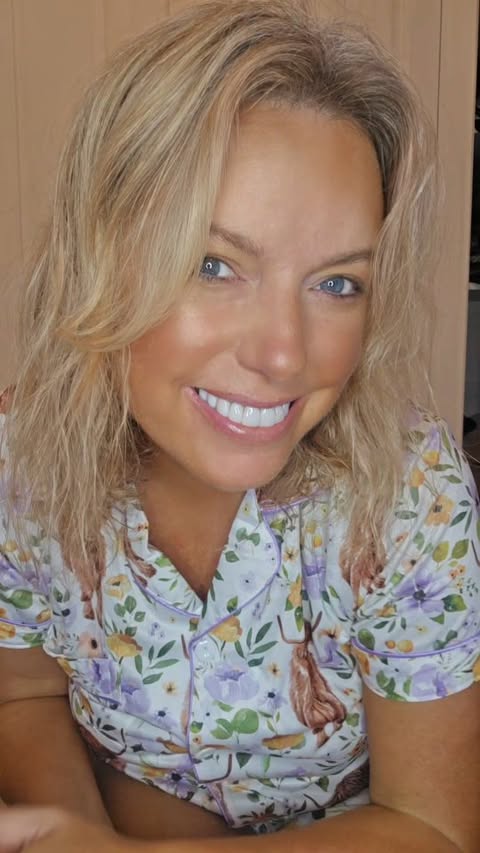 Instagram post by @clara_batten_ for Bellamianta. Caption reads: [...] save over £100 on this Mega Bundle by....