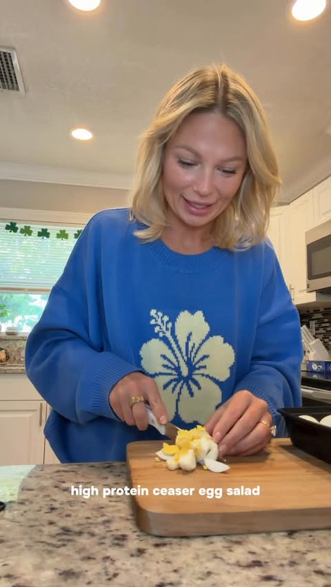 Instagram post by @kateharley for Primal Kitchen. Caption reads: [...] egg, just the egg, white, add in primal....