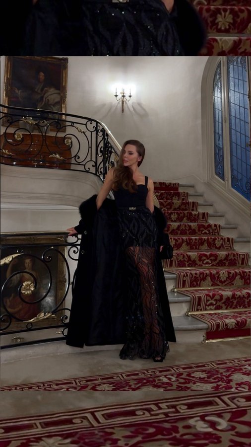 Instagram post by @thelaurablair for Lipsy London. Caption reads: It’s the @lipsylondon Christmas party and I’m....