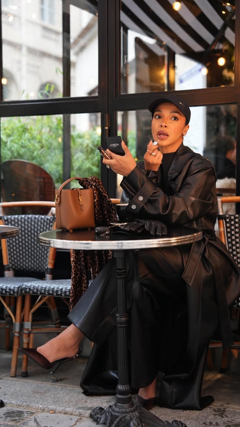 Instagram post by @liesllaurie for L'Oréal Paris. Caption reads: 2 days in Paris with @lorealparis 🖤💄🇫🇷 Sooo....