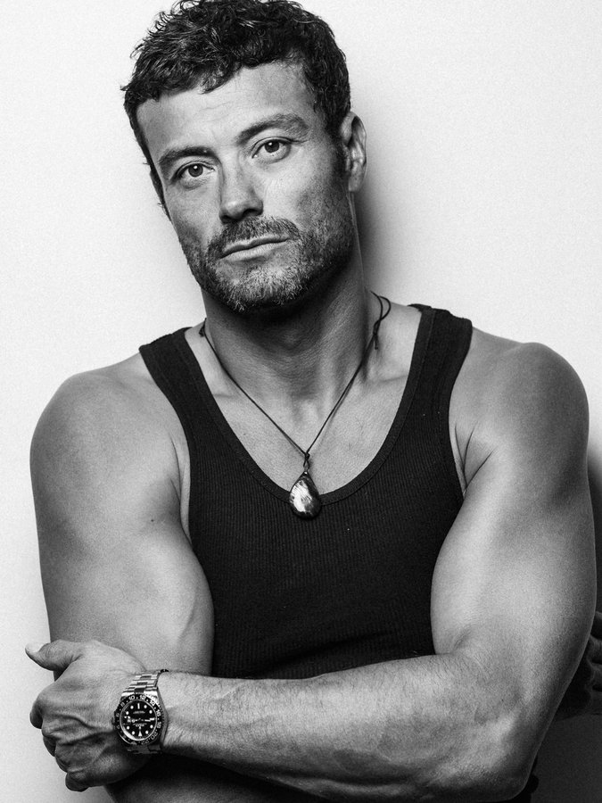 Instagram post by @florentthevenot for ROLEX. Caption reads: [...] #bnw #bnwphotooftheday #mannequin @rolex.