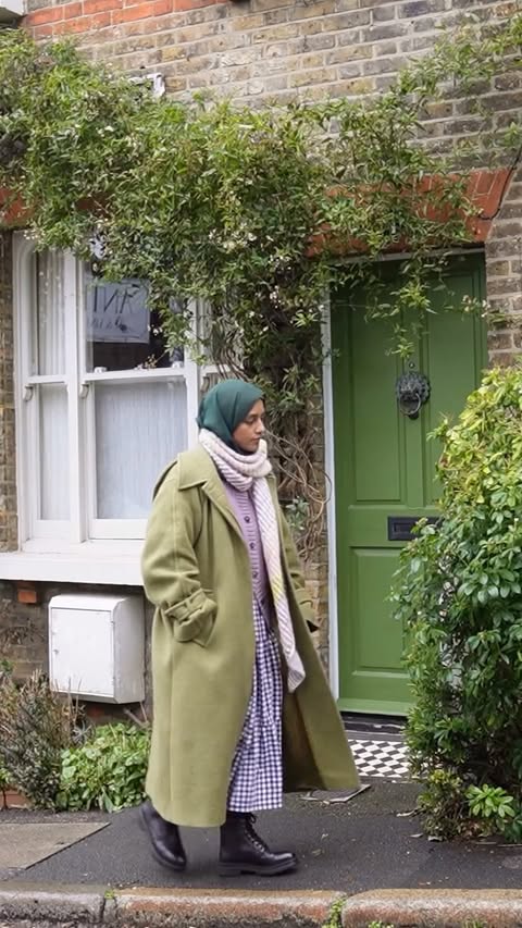 Instagram post by @thebrightblooms for LANX. Caption reads: Ad We went for a walk in Crystal Palace this week,....