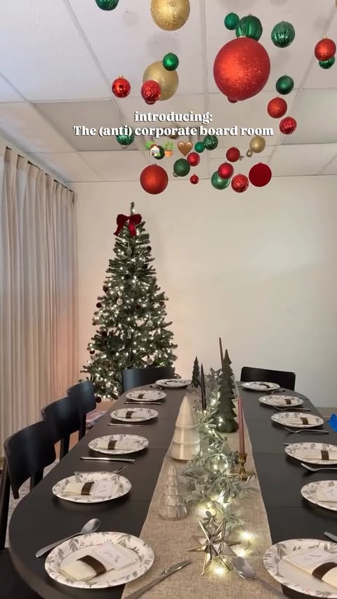 Instagram post by @simonecsaunders for Transformer Table. Caption reads: [...] is complete!!! Thankful for our....