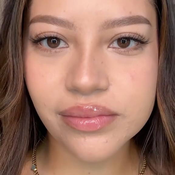 Instagram post by @slaybyjess for Clinique. Caption reads: “No makeup” makeup for acne! Using the @Clinique....