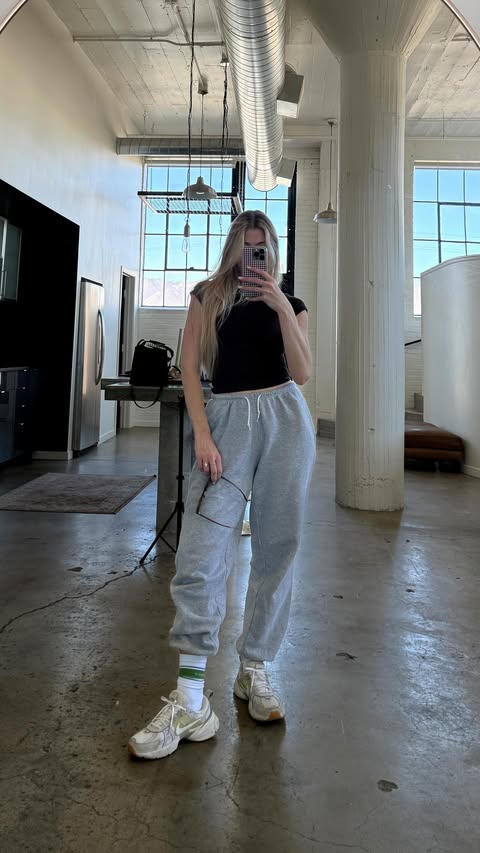 Instagram post by @paigearminta for Bombas. Caption reads: [...] add to your workout fits >>>> @bombas always....