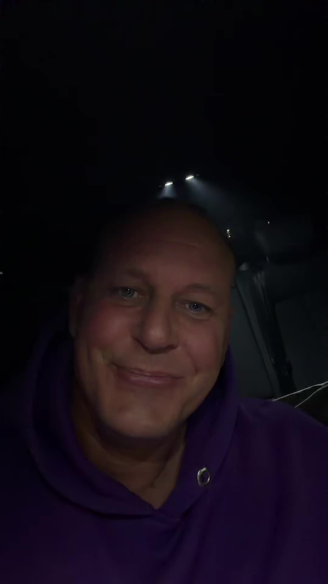 TikTok post by @sascha_and_daimon for Topdon. Caption reads: @Topdon ist Beste ! #autos #topdon #diagnose [...].