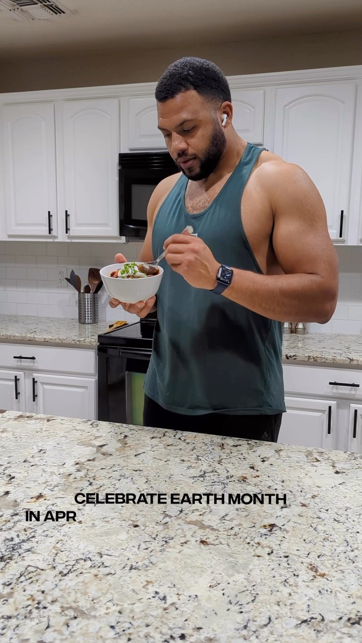 Instagram post by @jefeharris for MyFitnessPal. Caption reads: This year I am putting the earth first. Starting....