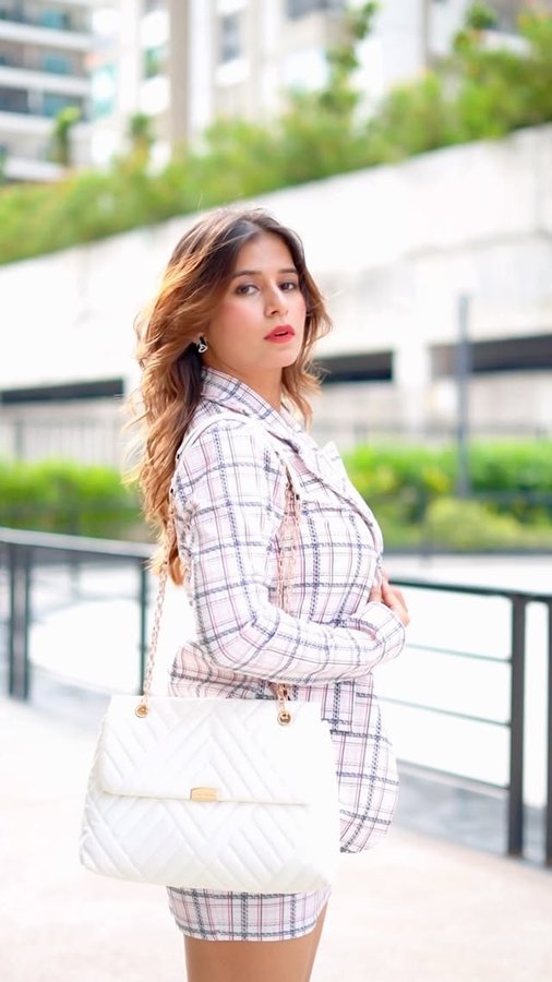 Instagram post by @imanishanayak for Lino Perros. Caption reads: Elevate your style effortlessly with @linoperros !....