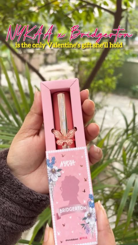 Instagram post by @styledbymampi for Bridgerton. Caption reads: [...] this Valentine’s, gift her NYKAA x....