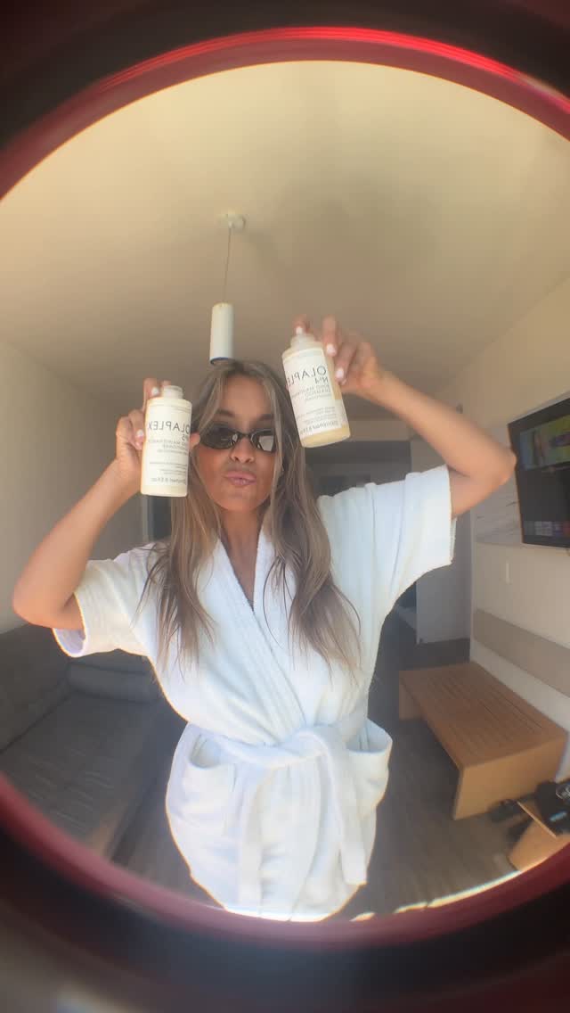 Instagram post by @martirizzo for OLAPLEX. Caption reads: daily @olaplexuruguay.