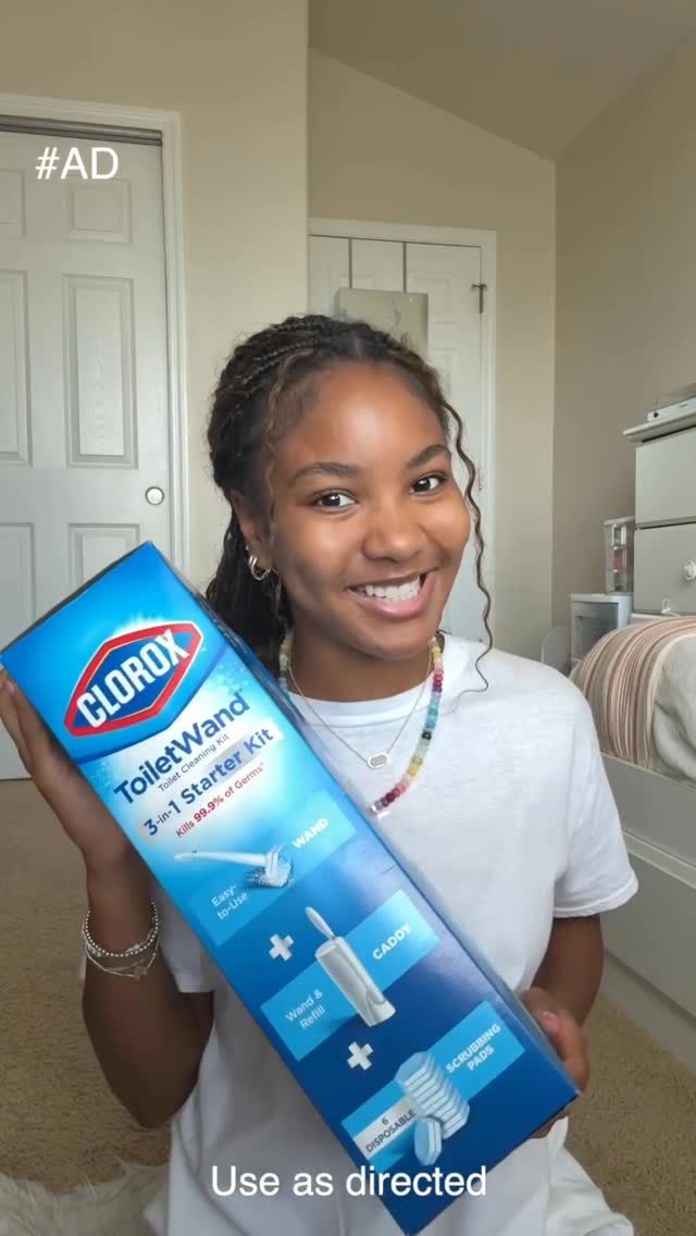 Instagram post by @kamrynbhall for Clorox. Caption reads: #ad Keeping my bathroom squeaky clean with @clorox....