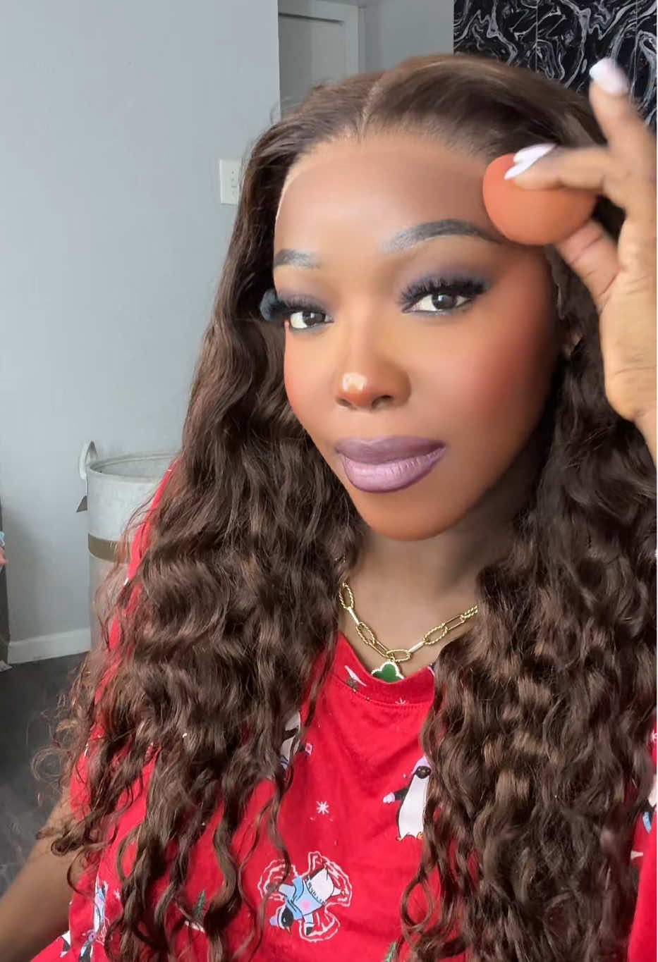 TikTok post by @chocolate_.droppp for Megalook. Caption reads: [...] WIG🔥😍😍 click the shopping cart!....