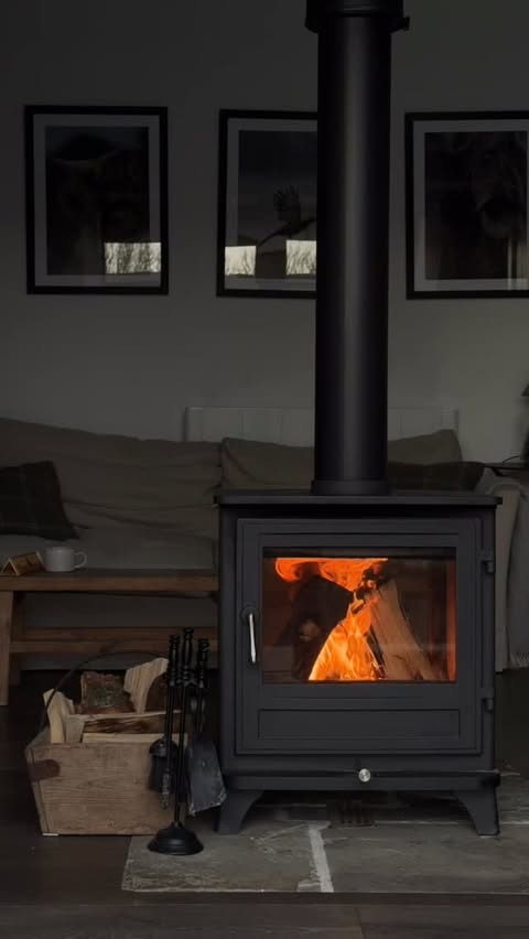 Instagram post by @marino_katsouris for boohooMAN. Caption reads: Entering my peace era 

Workout fit:....