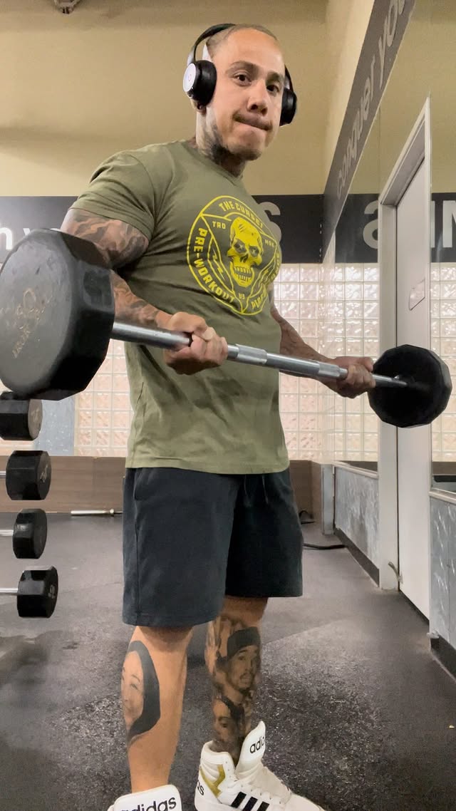 Instagram post by @inkedshortie_ for JNX Sports. Caption reads: Hard work pays off • • • • • #jnxsports....