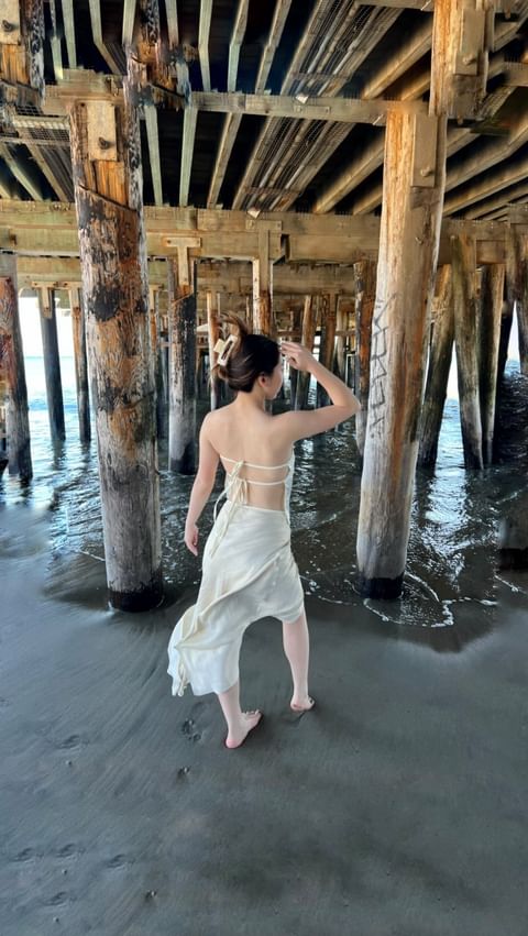 Instagram post by @leilainocentes for Cheeky Bonsai. Caption reads: [...] is so important. So excited that....