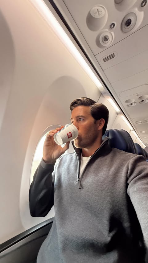 Instagram post by @johnphilp3 for United Airlines. Caption reads: [...] fest! @illy_coffee #illy_partner....