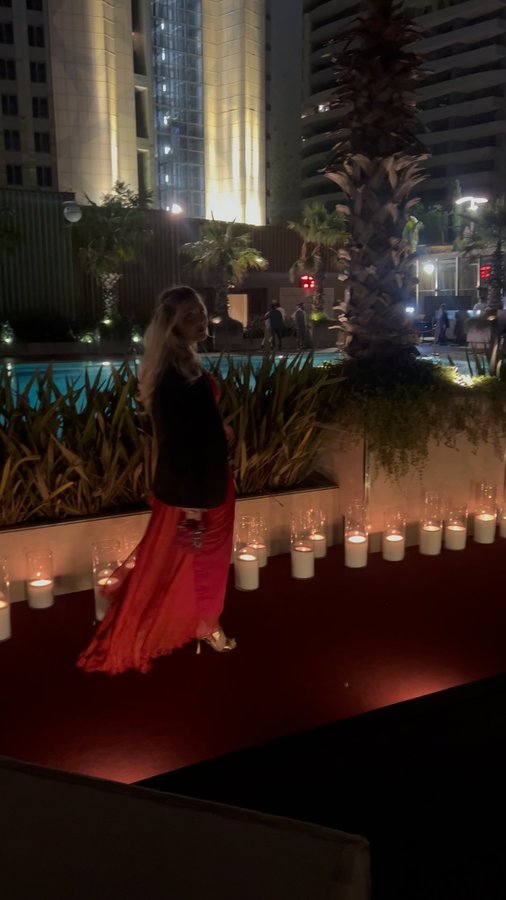 Instagram post by @defnetiftikk for AQUAZZURA. Caption reads: ✨💫❣️#reklam.