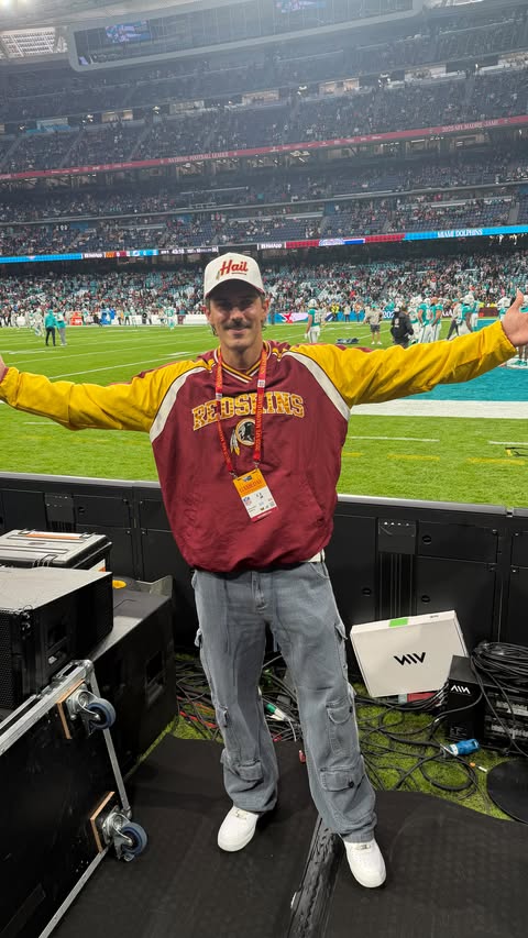 Instagram post by @stevenkelly for Verizon. Caption reads: #VerizonPartner Got to experience an [...].