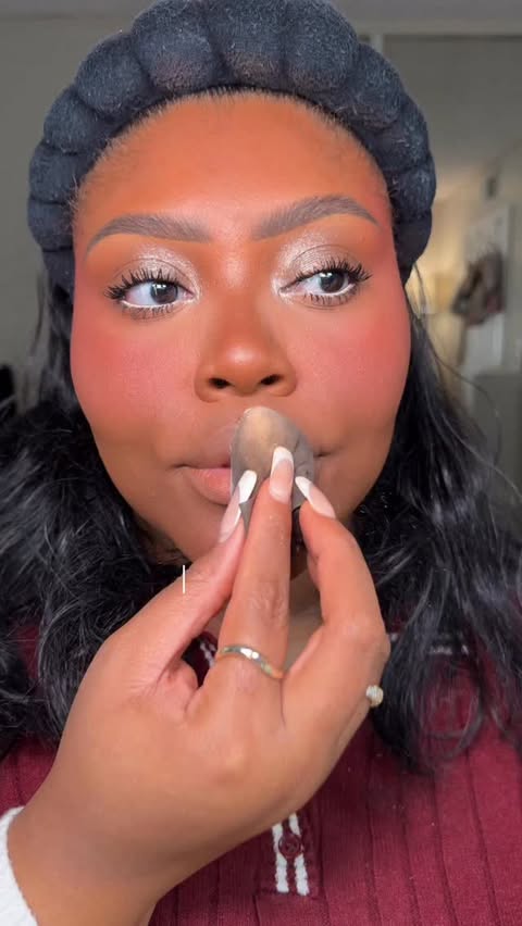 Instagram post by @serenttaaa for The Lip Bar. Caption reads: red lip season 💋❤️

@carslanofficial pressed....