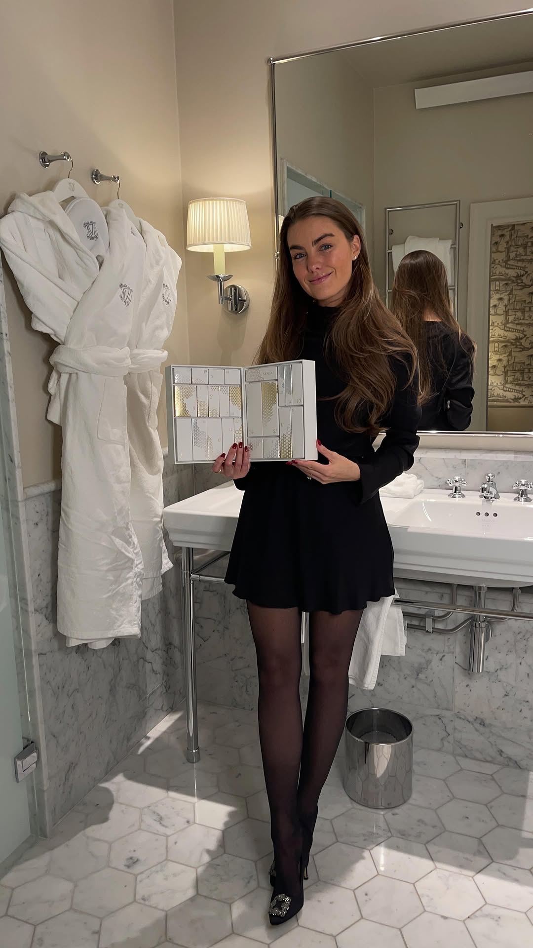 Instagram post by @vendelasvensson for SENSAI Cosmetics. Caption reads: The giweaway is over - GIVEAWAY! Together with....