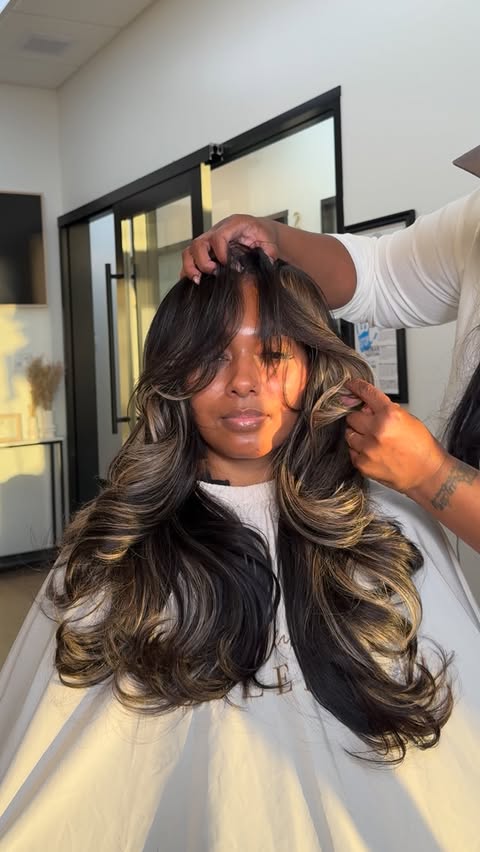 Instagram post by @thebleusoleil_ for Paul Mitchell. Caption reads: [...] 1 custom colored blonde bundle Ft....