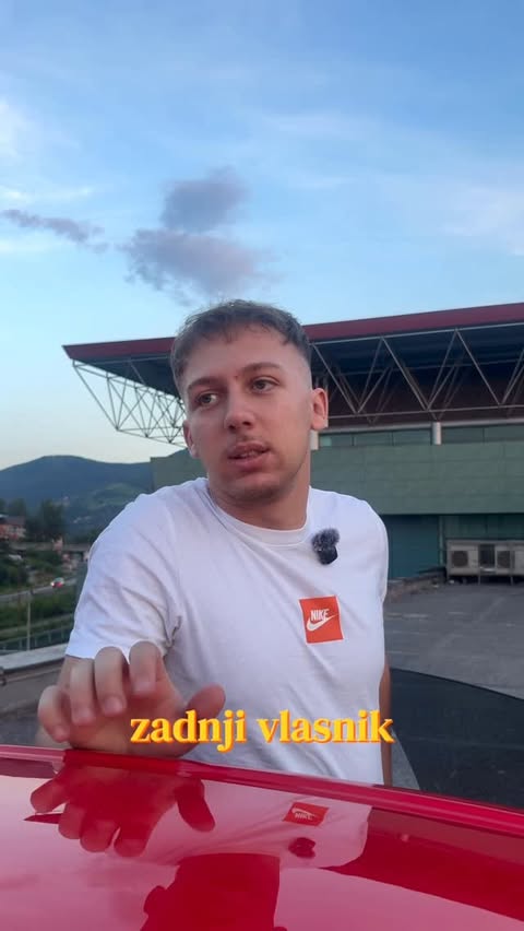 Instagram post by @danni10x for CarVertical. Caption reads: [...] se ne dešava ovo, provjerite auto na....