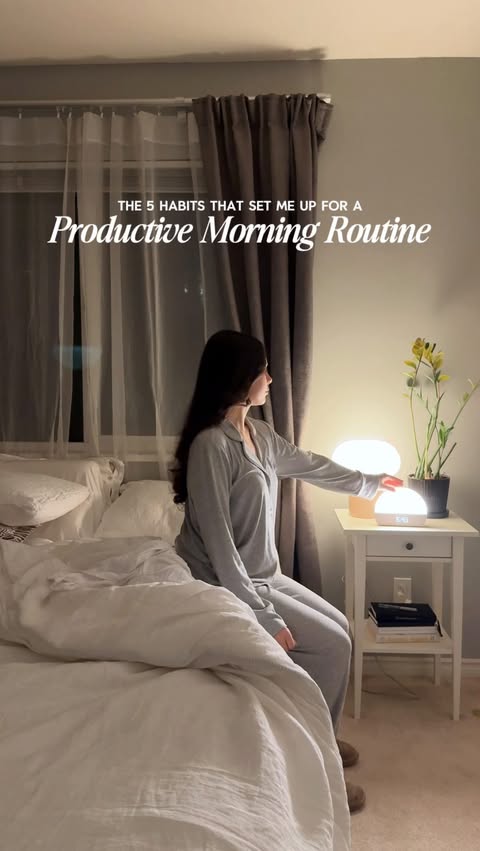 Instagram post by @purelycristina for Activia. Caption reads: #Ad 6AM WINTER MORNING ROUTINE ✨🍓

I’m starting....