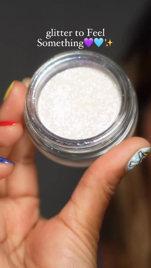 Instagram post by @glamsmitty for HALF MAGIC. Caption reads: [...] part of the new Euphoria collection :)....