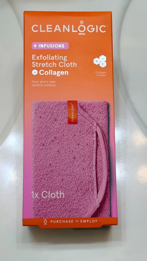 Instagram post by @angelcitro for PINCHme.com. Caption reads: Loving this CLEANLOGIC Exfoliating Stretch Cloth....
