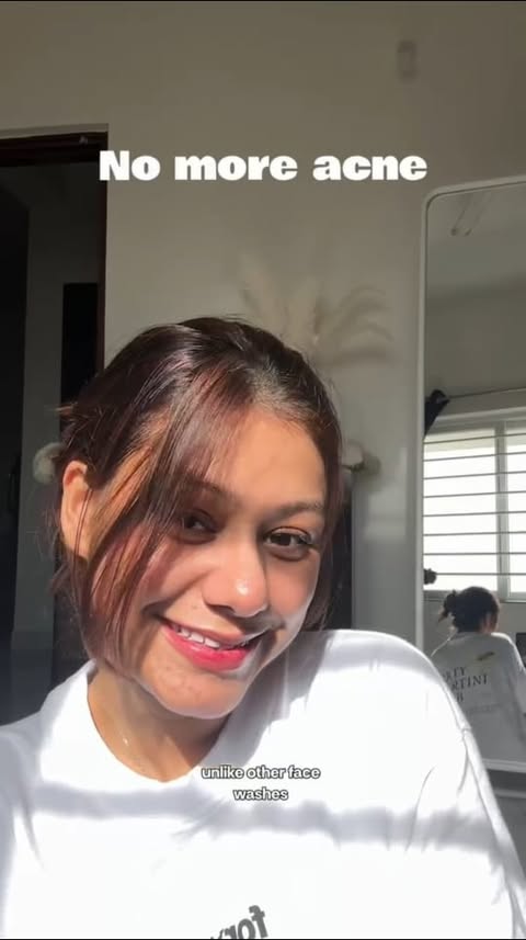 Instagram post by @stylist_savvy for Novology. Caption reads: [...] genuinely surprised me 🥹🤍 I added the....