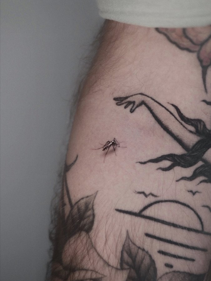 Instagram post by @4.4_tattoo for Dragonhawk Official. Caption reads: Ok, this one deserves a closer look, zoom....