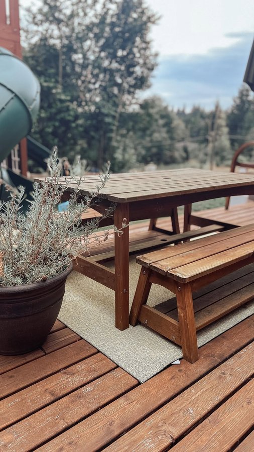 Instagram post by @functioningwith_rugrats for Chilewich. Caption reads: I love how much the @chilewich shag rug adds just....