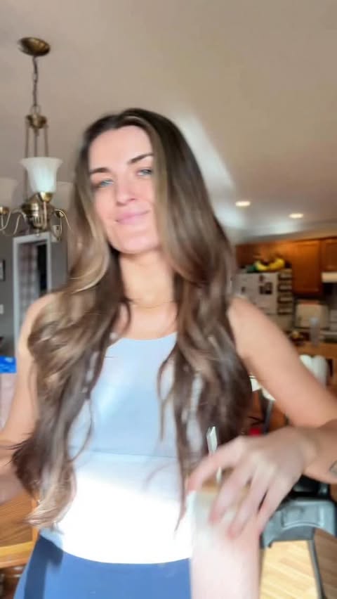 Instagram post by @mmarlamarie for Arrae. Caption reads: Every single day without fail!!! (Hahaha not)....