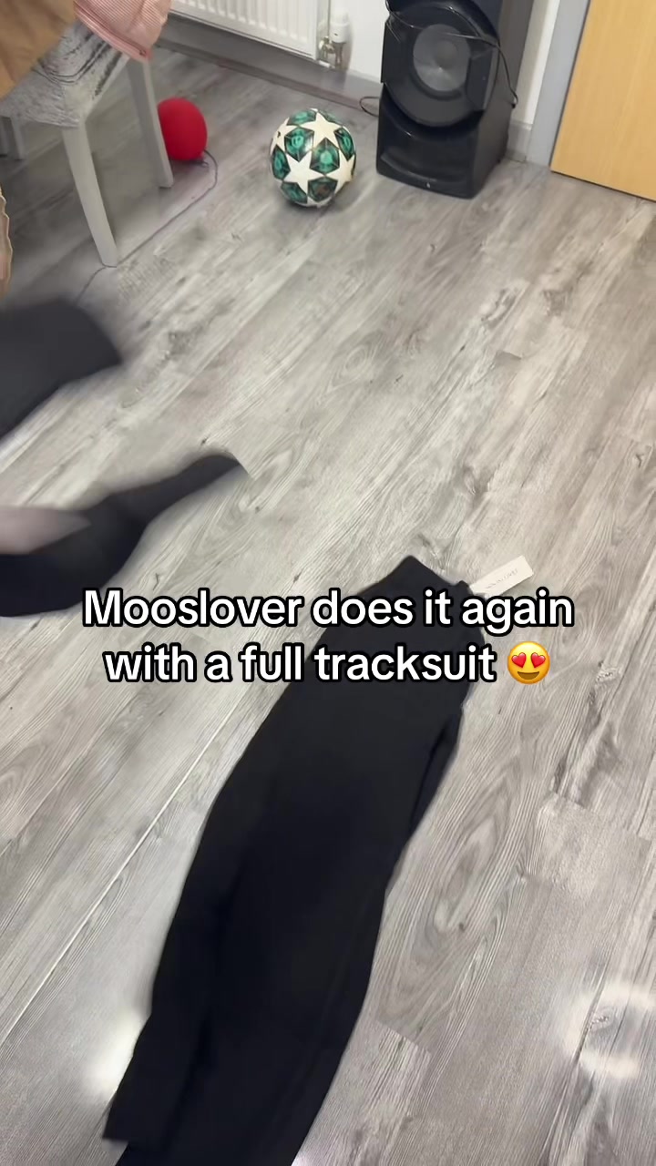 TikTok post by @kayleighmortonx for MOOSLOVER. Caption reads: I 🫶🏼 this!!! @Mooslover_uk #mooslover #knitted....