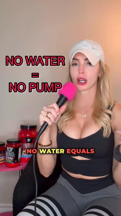 Instagram post by @lizzieifbbpro for BSN. Caption reads: Fit Tip of the day! Brought to you by....