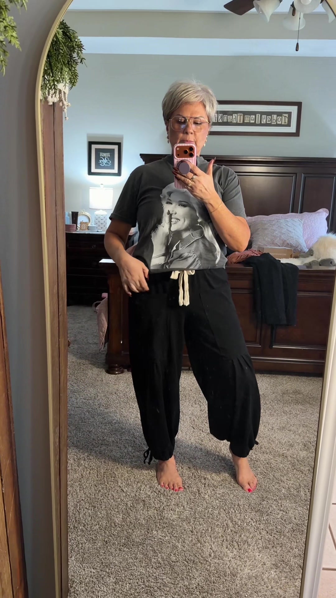 TikTok post by @dontbossmebecky for Naeduo. Caption reads: [...] usual medium and wearing a medium here....