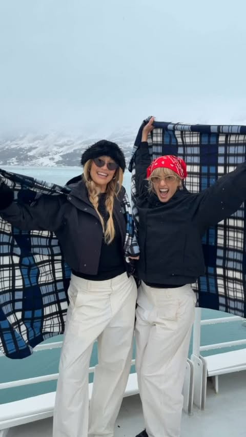 Instagram post by @sketchshe for Celebrity Cruises. Caption reads: [...] on the Renewed Celebrity Solstice!....