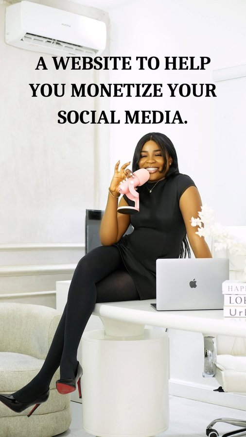 Instagram post by @the_socialserver for Podia. Caption reads: [...] And this is where you need the tool, Podia.....