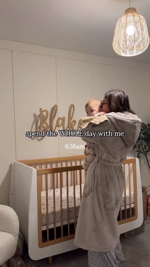 Instagram post by @elliepolly for Amazon Music. Caption reads: [...] even better you can see how we use....