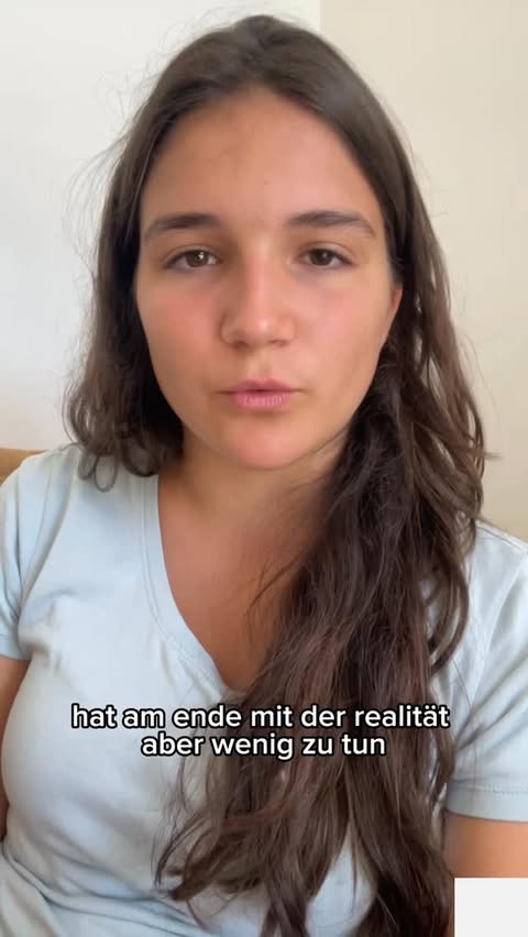 Instagram post by @greenpeace.de for Amnesty Italia. Caption reads: 2 Minuten eurer Zeit, hier könnt ihr....