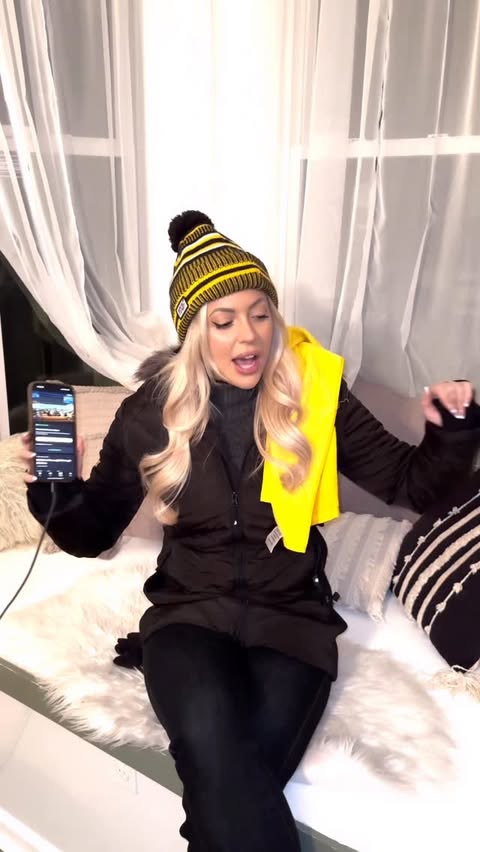 Instagram post by @amandacaseyvance for Gametime. Caption reads: [...] sitting on the home side! Download....