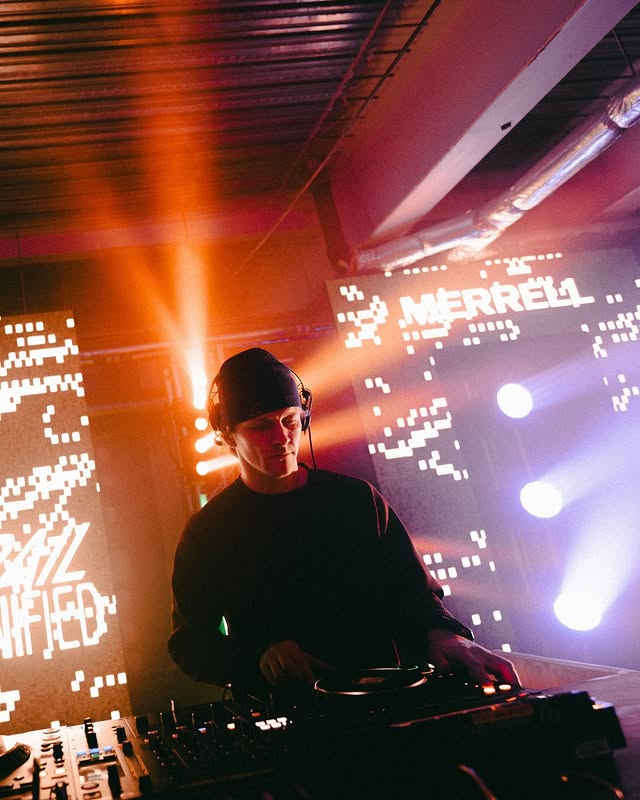 Instagram post by @advanced.rock for Merrell. Caption reads: [...] weekend at @kendalmountainfestival with....