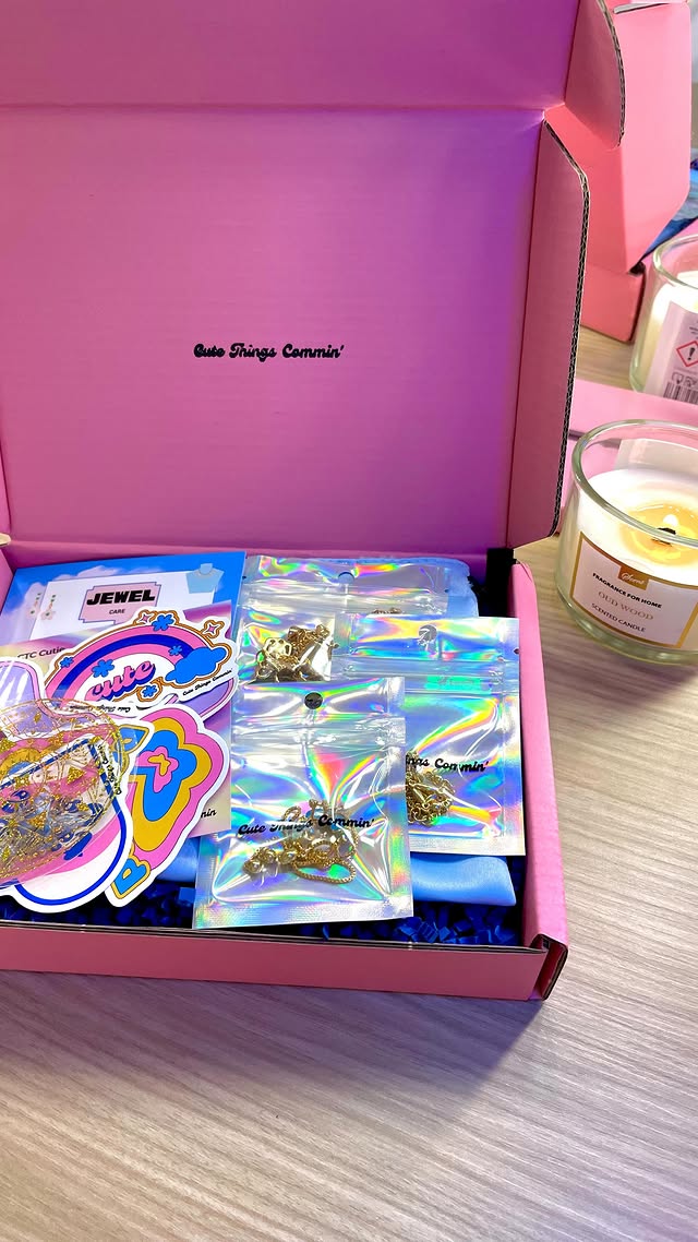 Instagram post by @__12345_________1 for Cutethingscommin. Caption reads: unboxing @cutethingscommin ✨💗

#gifted #foryou....