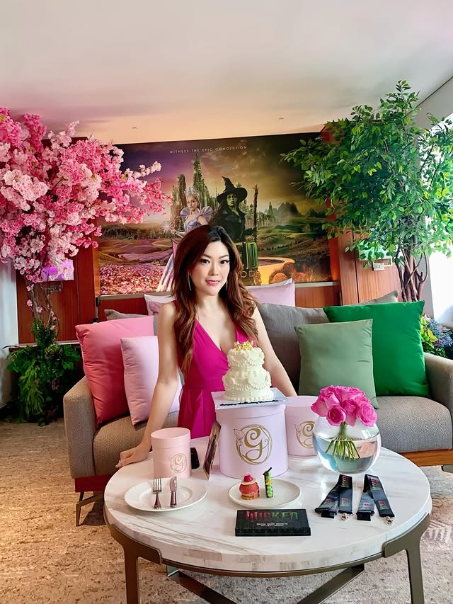 Instagram post by @yuanitapermana for Hyatt. Caption reads: Thankyou God buat penyertaanmu dalam setiap musim....