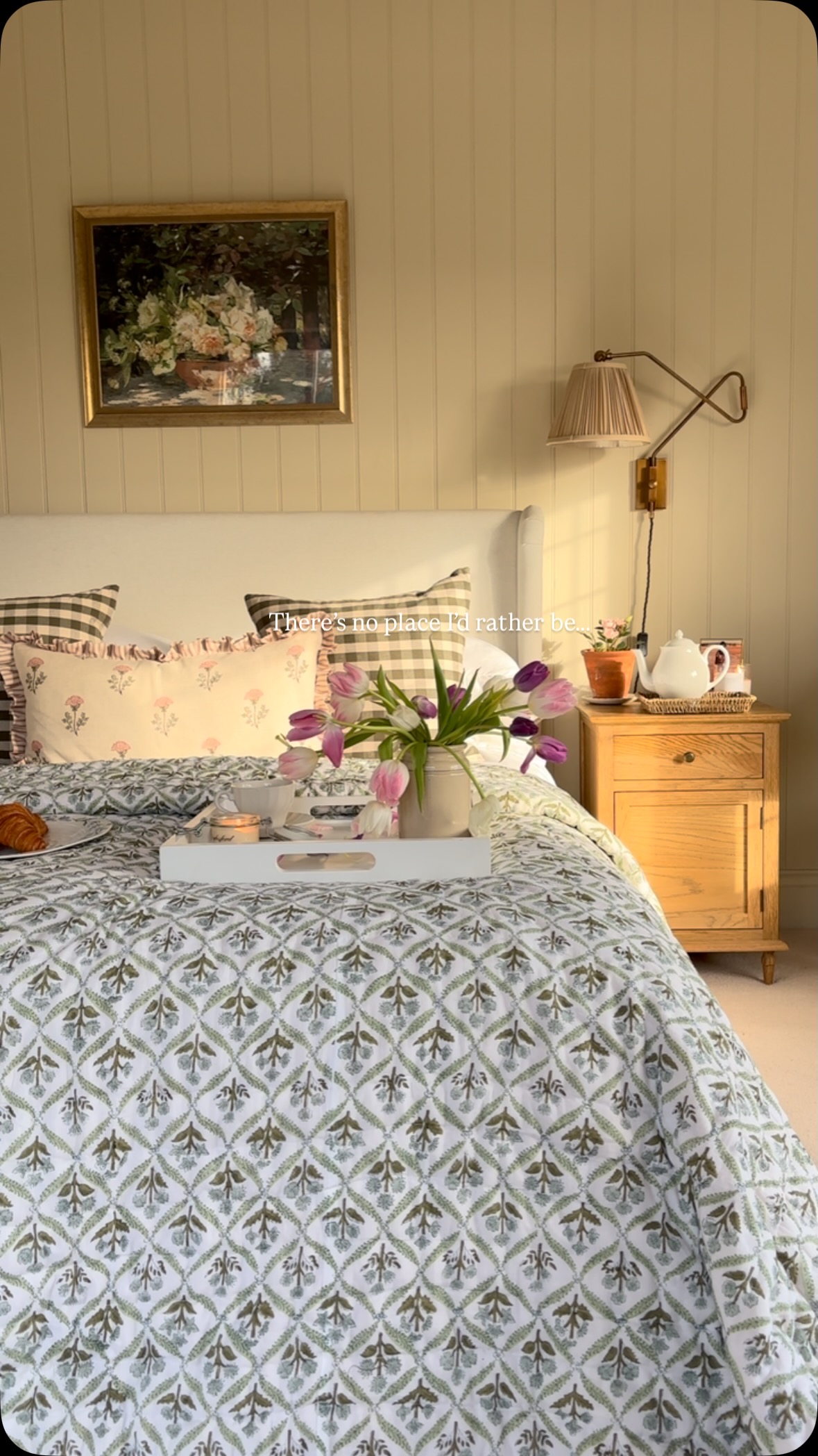 Instagram post by @bricks.and.ivory for Addison Ross. Caption reads: [...] @sosouk 
- gingham frame @addisonrosshome 
-....