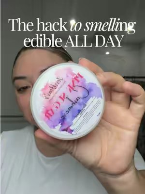 TikTok post by @postedbyamy for JerrBears Company. Caption reads: [...] sooo many scents available 🙌🏻....