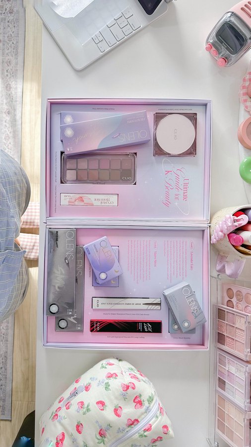 Instagram post by @dicaluuv for CLIO Cosmetics. Caption reads: [...] box filled with my favorites from....